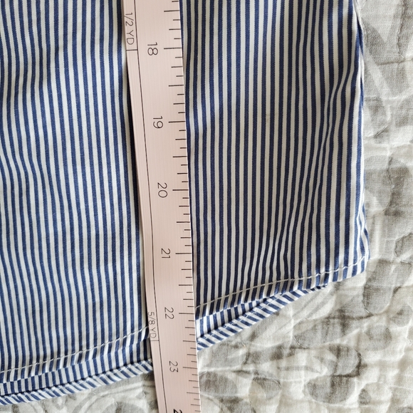 🌷Abercrombie & Fitch Navy Stripe Button Down Shirt Size XS - Picture 7 of 7